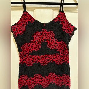 Dress The Population Adjustable Straps Red & Blck Lace Mini Bodycon Dress in XXS